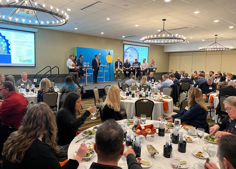 Thomas Hood, Mayor of Gurnee, addressing the Gurnee Chamber of Commerce